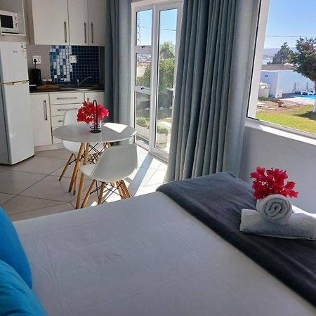 Saldanha Bay Lodge Стая снимка