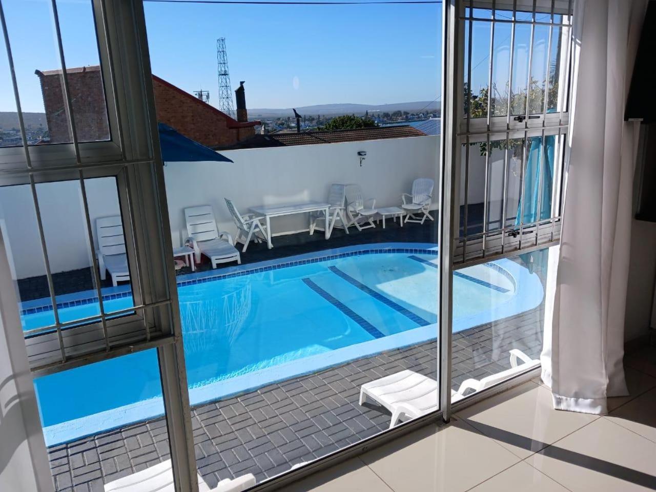 Saldanha Bay Lodge Стая снимка